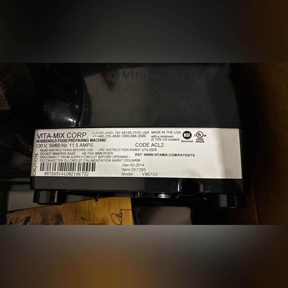 Vitamix 5200 Model VM0103 - Picture 2 of 2
